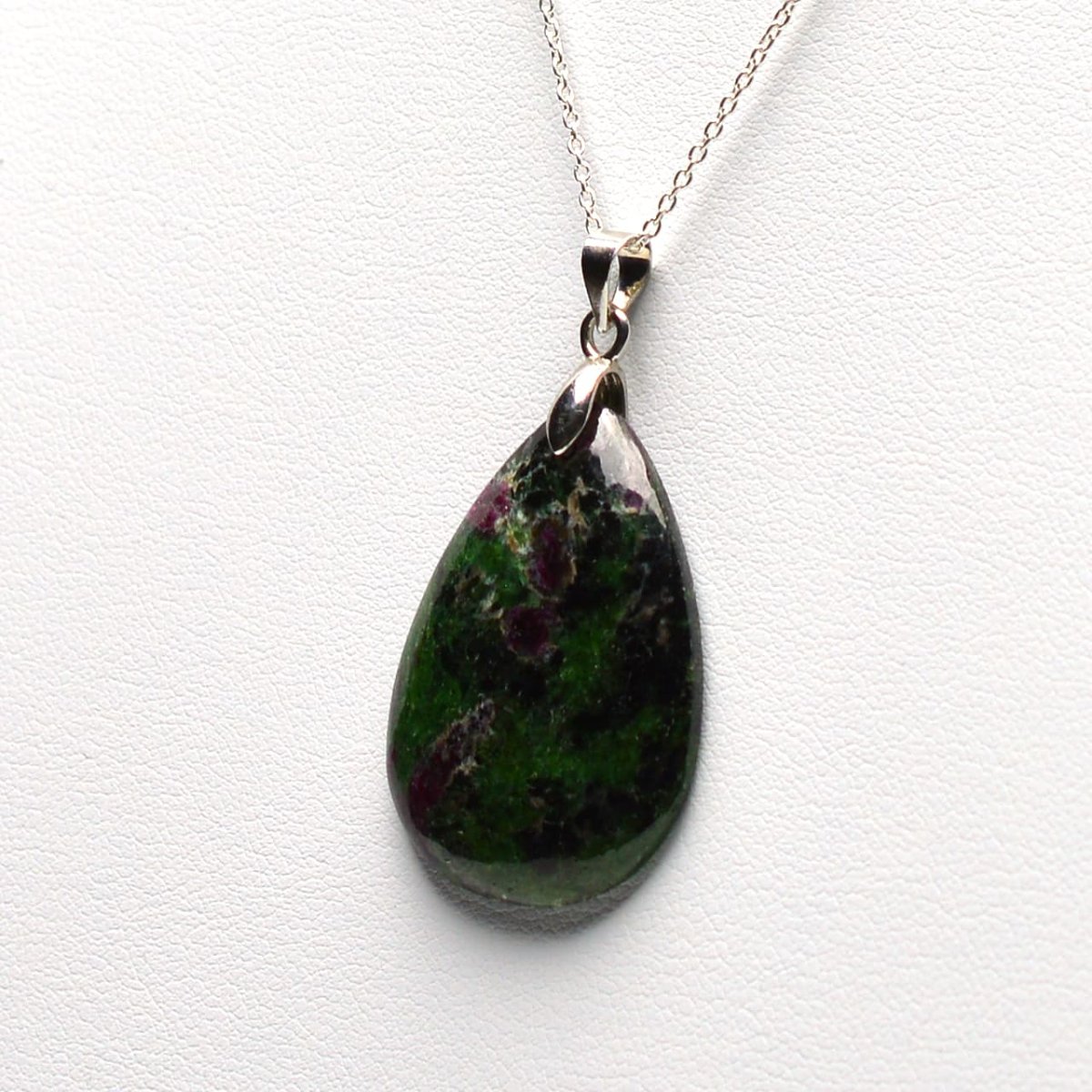 画像4: ルビーインゾイサイト(アニョライト) - 約7g、シルバー925あずきチェーン45cm【ケース付】 (4)