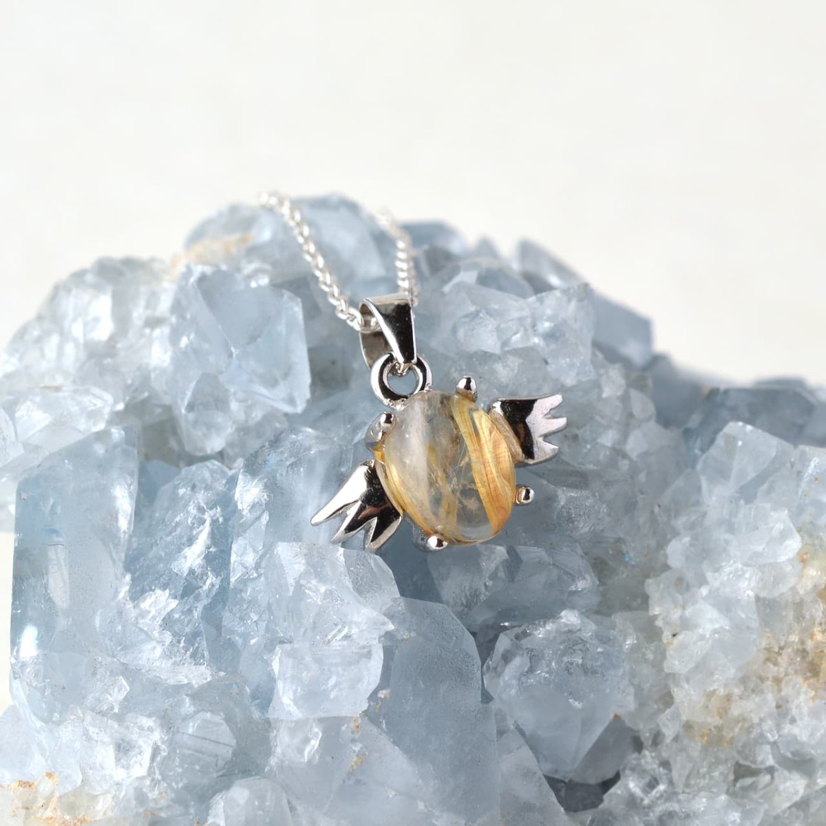 画像7: ゴールドルチルクォーツ - 天使型、約1g、シルバー925あずきチェーン45cm【ケース付】 (7)